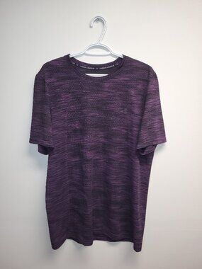 Under Armour HeatGear Fitted Athletic Tee Purple Size Large
